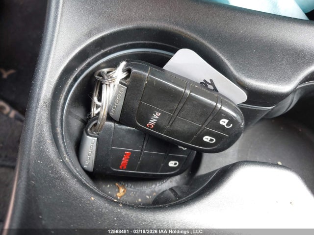 12568481 :رقم المزاد ، 3D4PG5FGXBT509100 vin ، 2011 Dodge Journey Sxt مزاد بيع