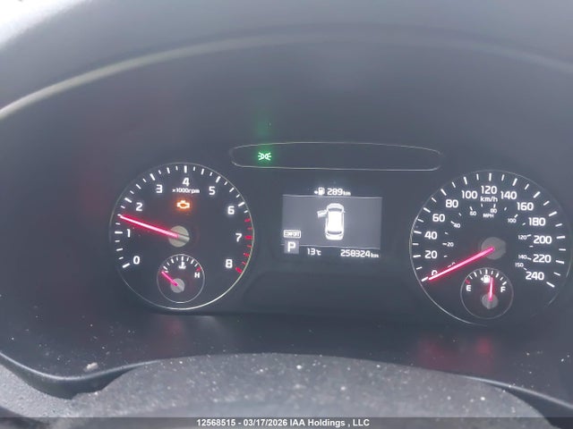 5XYPGDA32KG470697 KIA Sorento 2.4l Lx
