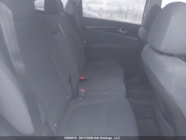 5XYPGDA32KG470697 KIA Sorento 2.4l Lx