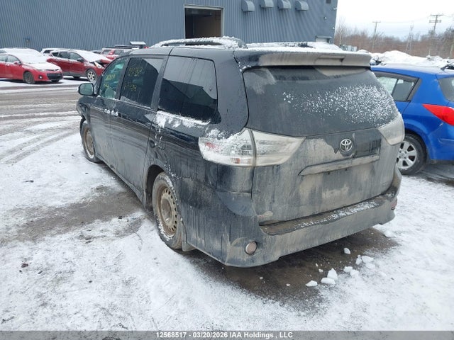 5TDXZ3DCXHS776283 Toyota SIENNA SE