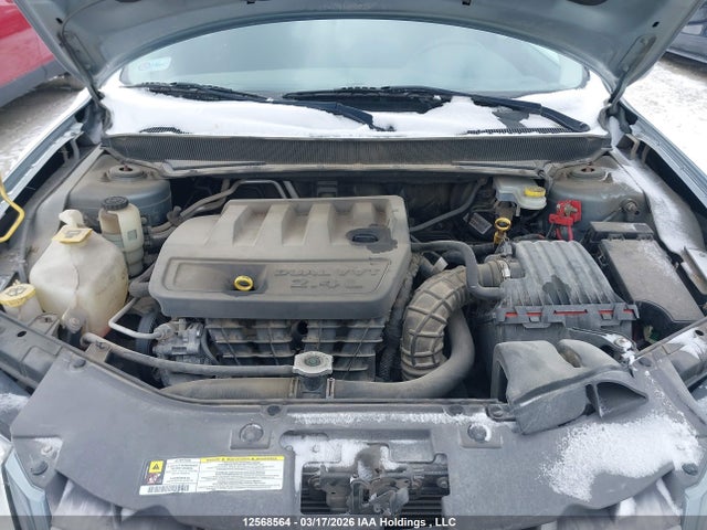 12568564 :رقم المزاد ، 1C3CC4FB5AN100074 vin ، 2011 Chrysler 200 مزاد بيع