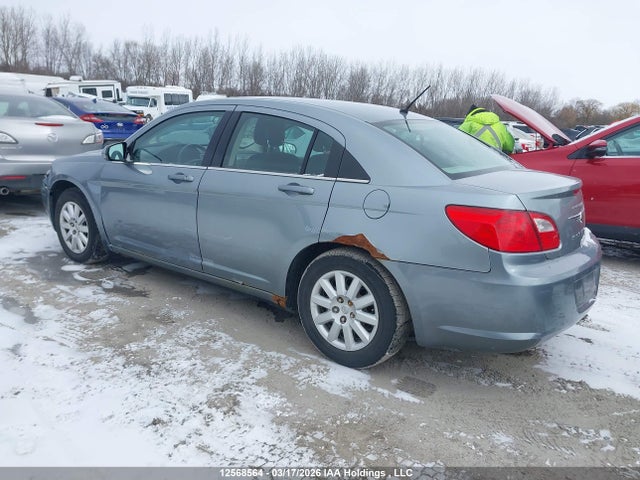 12568564 :رقم المزاد ، 1C3CC4FB5AN100074 vin ، 2011 Chrysler 200 مزاد بيع