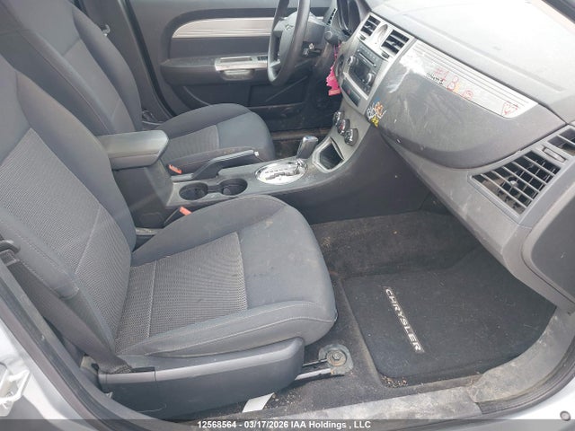 12568564 :رقم المزاد ، 1C3CC4FB5AN100074 vin ، 2011 Chrysler 200 مزاد بيع