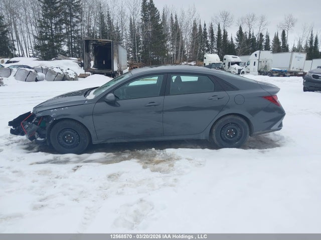 KMHLM4DG9RU696598 Hyundai Elantra Essential