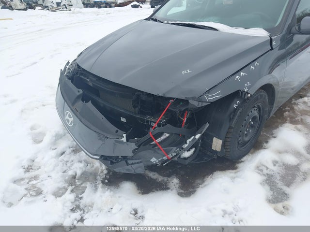 KMHLM4DG9RU696598 Hyundai Elantra Essential