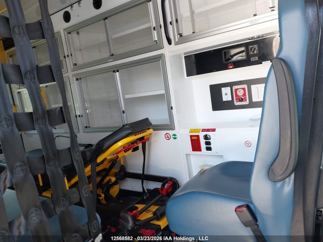 12568582 :رقم المزاد ، 1GB3GSC70P1125974 vin ، 2023 Chevrolet Express G3500 مزاد بيع