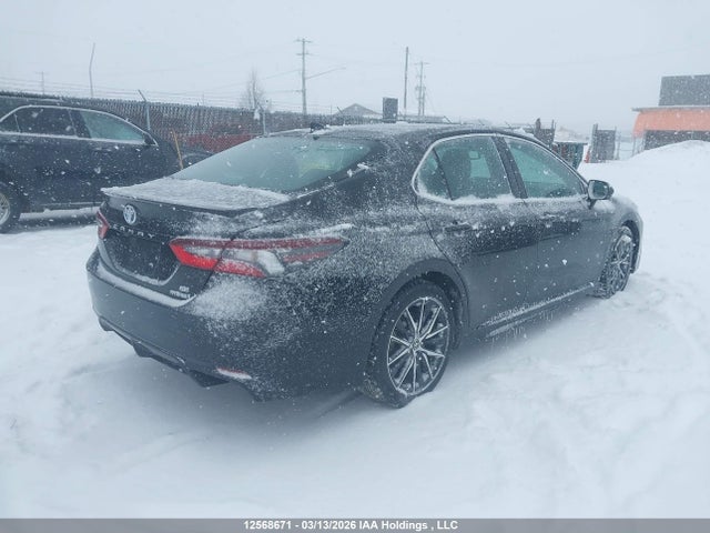 4T1B21HK9RU021185 Toyota Camry Xle/se