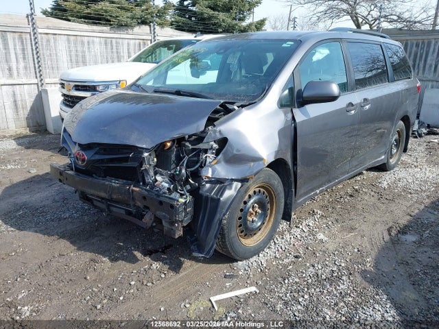 Aukcja sprzedaży 2018 Toyota Sienna 7-passenger, vin: 5TDZZ3DC5JS945849, numer aukcji: 12568692