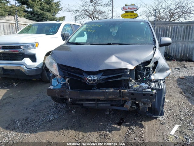 Aukcja sprzedaży 2018 Toyota Sienna 7-passenger, vin: 5TDZZ3DC5JS945849, numer aukcji: 12568692