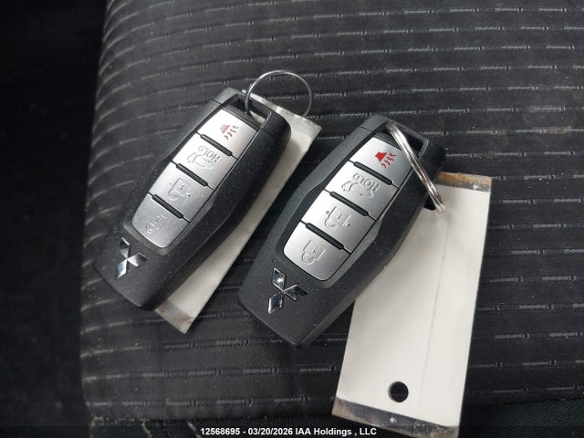 JA4J4UA88PZ605680 Mitsubishi Outlander Se/se Black Edition/se Technology/se Special