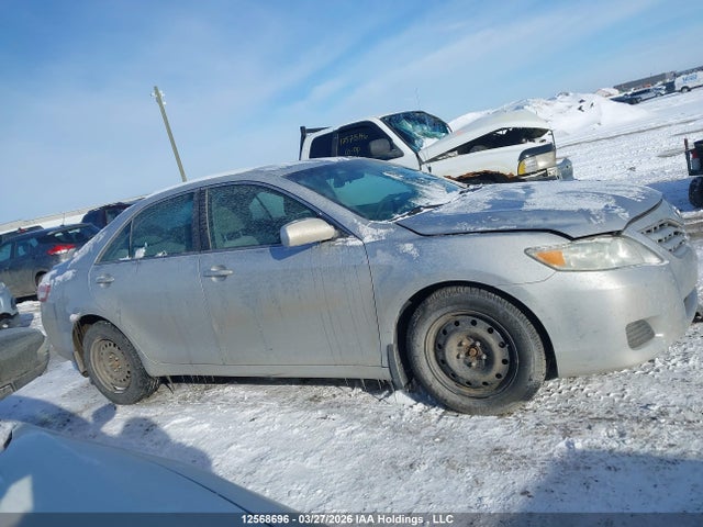 12568696 :رقم المزاد ، 4T1BF3EK1AU079428 vin ، 2010 Toyota Camry Le مزاد بيع