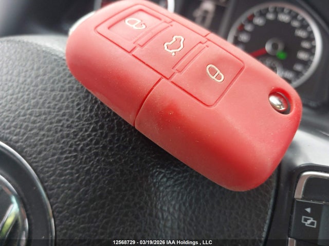 WVGJV7AX9GW585688 Volkswagen Tiguan