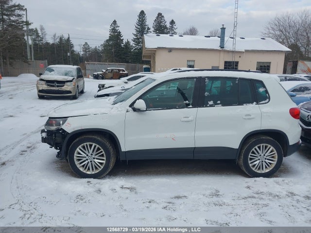 WVGJV7AX9GW585688 Volkswagen Tiguan