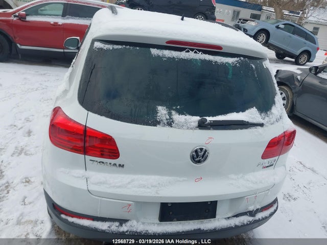 WVGJV7AX9GW585688 Volkswagen Tiguan