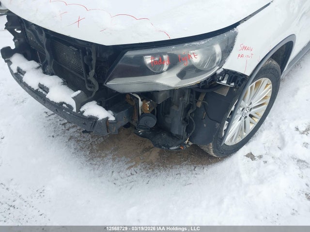 WVGJV7AX9GW585688 Volkswagen Tiguan