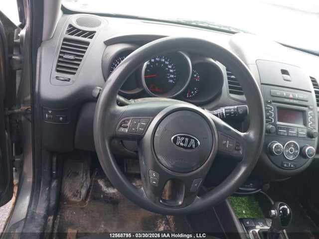 12568795 :رقم المزاد ، KNDJT2A66D7637451 vin ، 2013 Kia Soul 2u مزاد بيع
