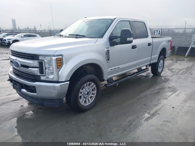 1FT8W3BT9KEG26629 Ford F-350 Xlt