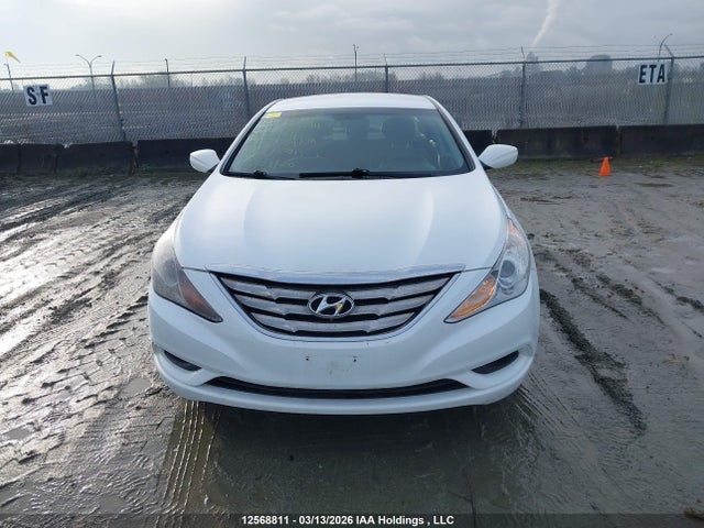 Продажа на аукционе авто 2013 Hyundai Sonata Gls, vin: 5NPEB4ACXDH565414, номер лота: 12568811
