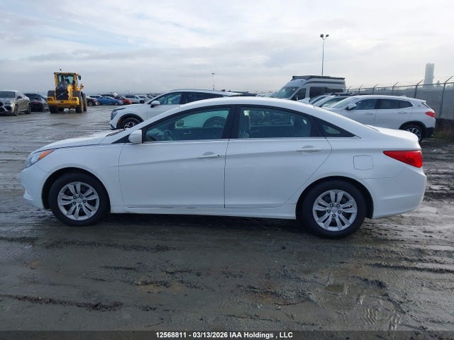 Продажа на аукционе авто 2013 Hyundai Sonata Gls, vin: 5NPEB4ACXDH565414, номер лота: 12568811