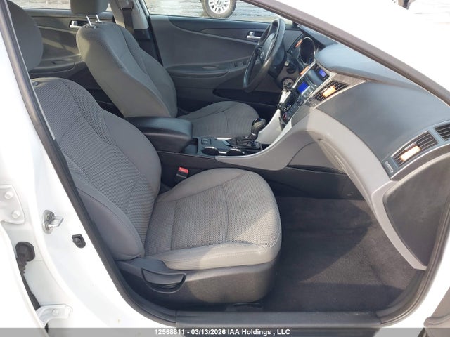 Продажа на аукционе авто 2013 Hyundai Sonata Gls, vin: 5NPEB4ACXDH565414, номер лота: 12568811