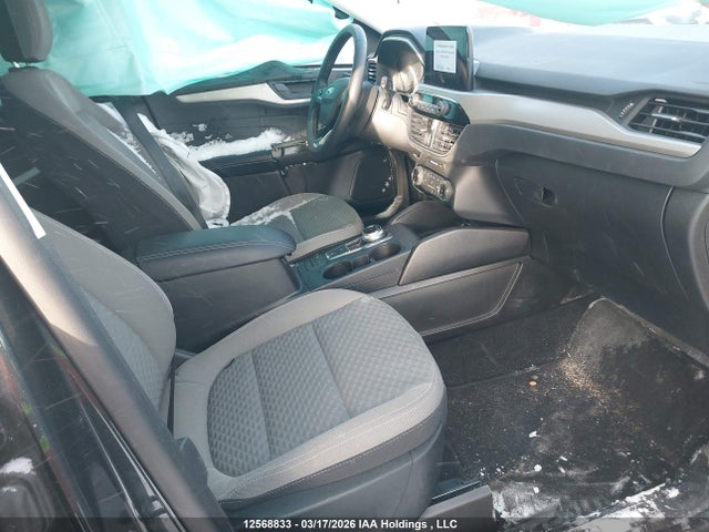 1FMCU9G60NUA50568 Ford ESCAPE SE