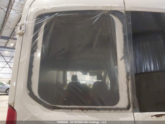 12568846 :رقم المزاد ، 1FTNE2CM5FKA95945 vin ، 2015 Ford Transit-150 مزاد بيع
