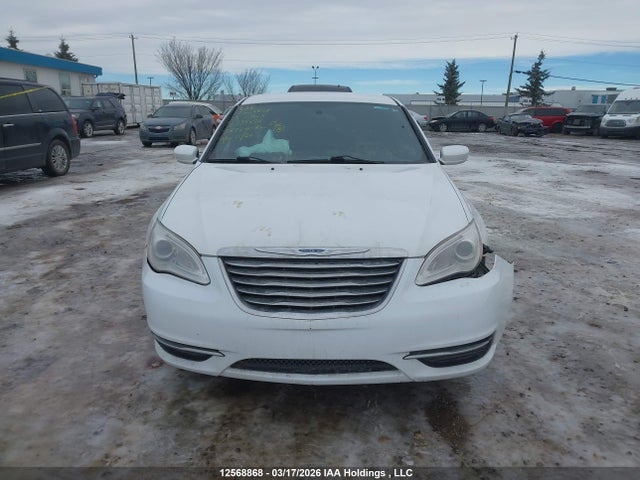 Продажа на аукционе авто 2013 Chrysler 200 Lx, vin: 1C3CCBAB9DN558894, номер лота: 12568868