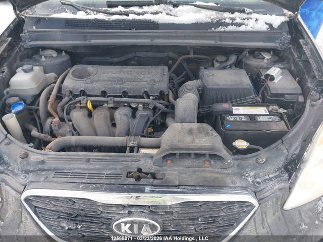 12568871 :رقم المزاد ، KNAHH8A85B7363352 vin ، 2011 Kia Rondo Ex/ex-premium مزاد بيع