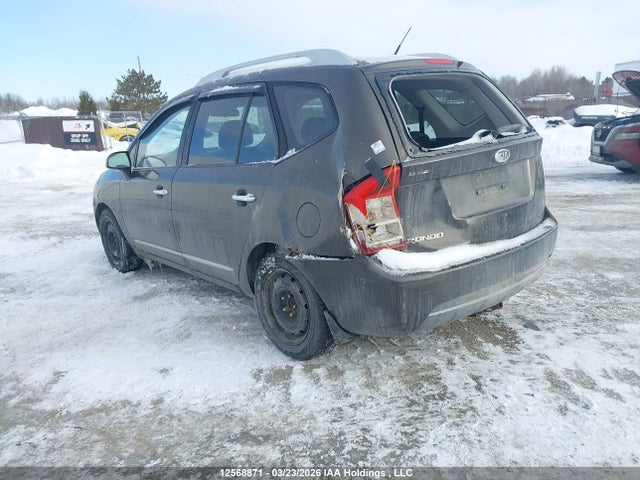 12568871 :رقم المزاد ، KNAHH8A85B7363352 vin ، 2011 Kia Rondo Ex/ex-premium مزاد بيع