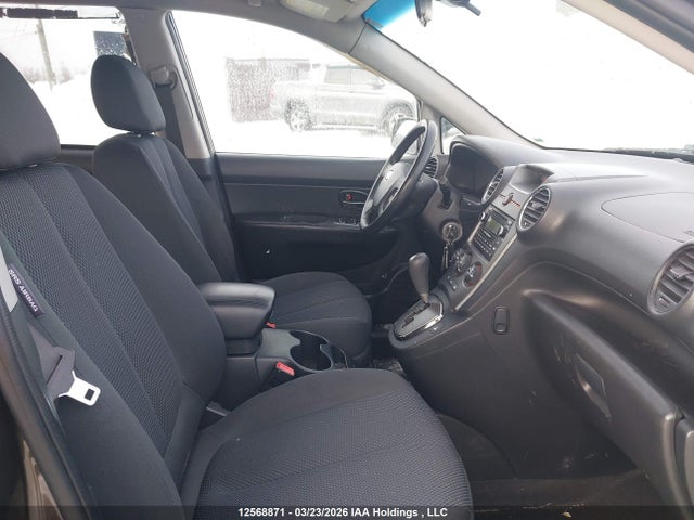 12568871 :رقم المزاد ، KNAHH8A85B7363352 vin ، 2011 Kia Rondo Ex/ex-premium مزاد بيع