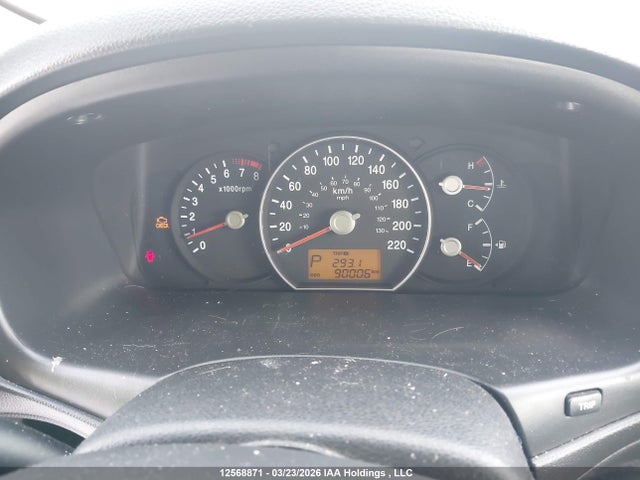 12568871 :رقم المزاد ، KNAHH8A85B7363352 vin ، 2011 Kia Rondo Ex/ex-premium مزاد بيع
