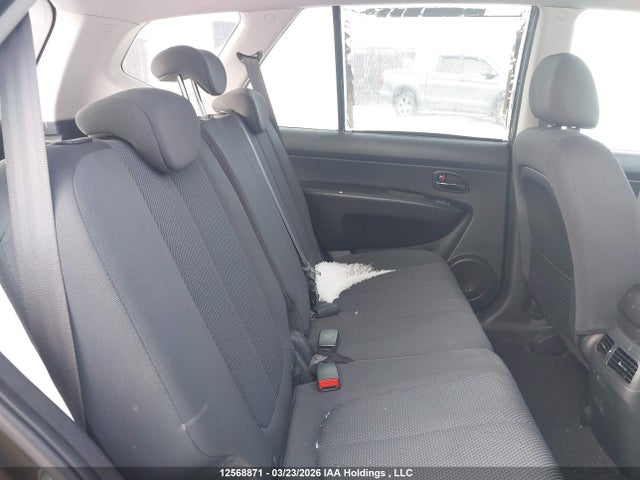 12568871 :رقم المزاد ، KNAHH8A85B7363352 vin ، 2011 Kia Rondo Ex/ex-premium مزاد بيع