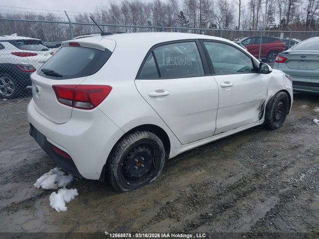 3KPA25AB0JE019779 KIA Rio Lx/lx+