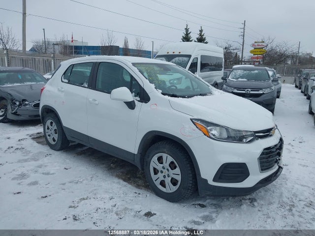 3GNCJKSB5HL167318 Chevrolet TRAX LS