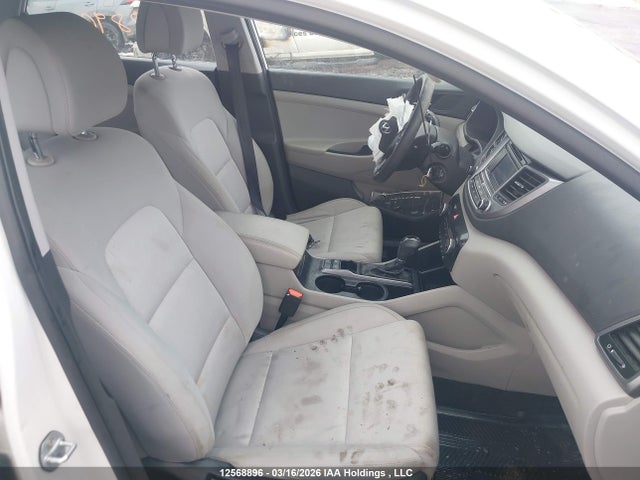 12568896 :رقم المزاد ، KM8J2CA44HU455824 vin ، 2017 Hyundai Tucson Se مزاد بيع