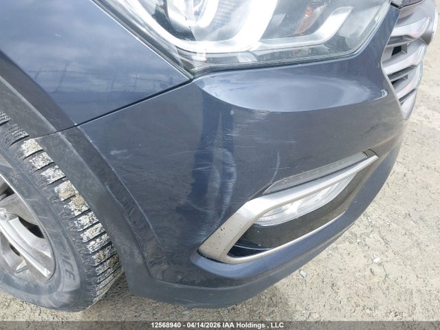 5XYZUDLB0HG476223 Hyundai Santa Fe Sport 2.4 Premium
