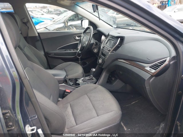 5XYZUDLB0HG476223 Hyundai Santa Fe Sport 2.4 Premium