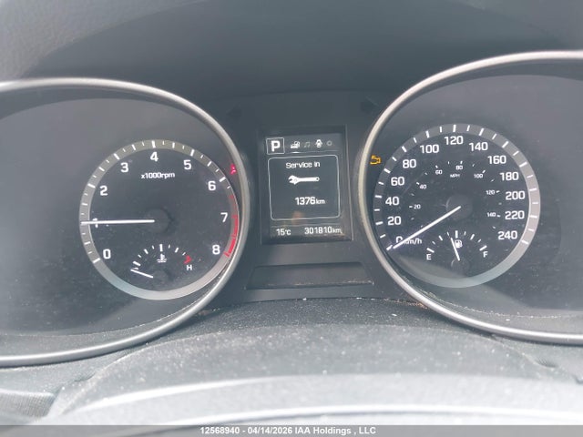 5XYZUDLB0HG476223 Hyundai Santa Fe Sport 2.4 Premium