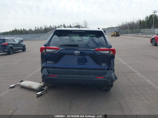 2021 Toyota Rav4 Xle/xle Premium მანქანა იყიდება აუქციონზე, vin: 2T3R1RFV9MW238362, აუქციონის ნომერი: 12568981