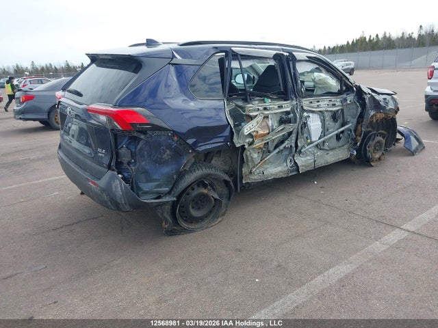 2021 Toyota Rav4 Xle/xle Premium მანქანა იყიდება აუქციონზე, vin: 2T3R1RFV9MW238362, აუქციონის ნომერი: 12568981