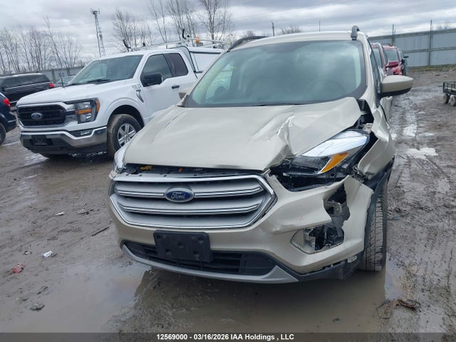 1FMCU0GD4JUD11284 Ford ESCAPE SE