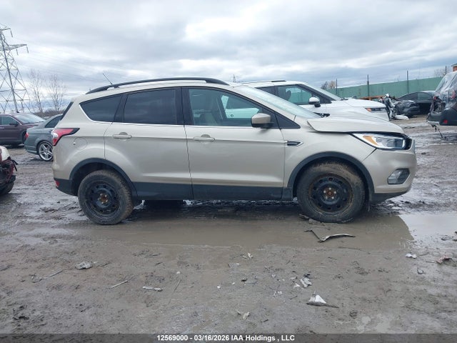 1FMCU0GD4JUD11284 Ford ESCAPE SE