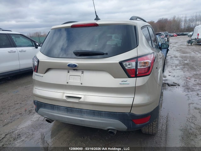 1FMCU0GD4JUD11284 Ford ESCAPE SE