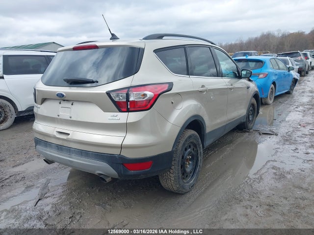 1FMCU0GD4JUD11284 Ford ESCAPE SE