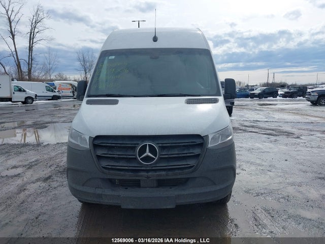 W1Y4KCHY9RP705645 Mercedes-Benz Sprinter 2500