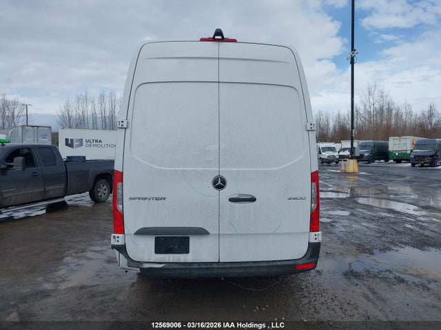 W1Y4KCHY9RP705645 Mercedes-Benz Sprinter 2500