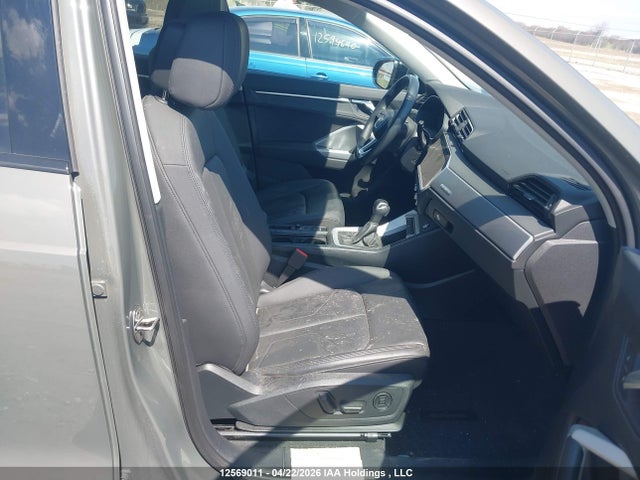 WA1EECF38M1037821 Audi Q3