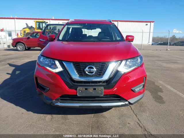 Продажа на аукционе авто 2017 Nissan Rogue S/sl Platinum/sv, vin: 5N1AT2MV4HC786789, номер лота: 12569013