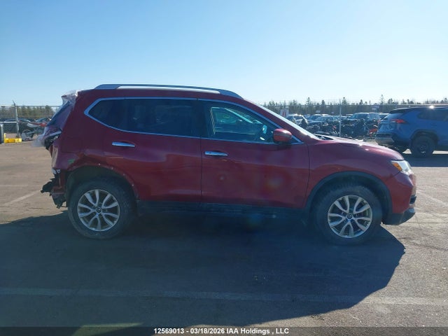 Продажа на аукционе авто 2017 Nissan Rogue S/sl Platinum/sv, vin: 5N1AT2MV4HC786789, номер лота: 12569013