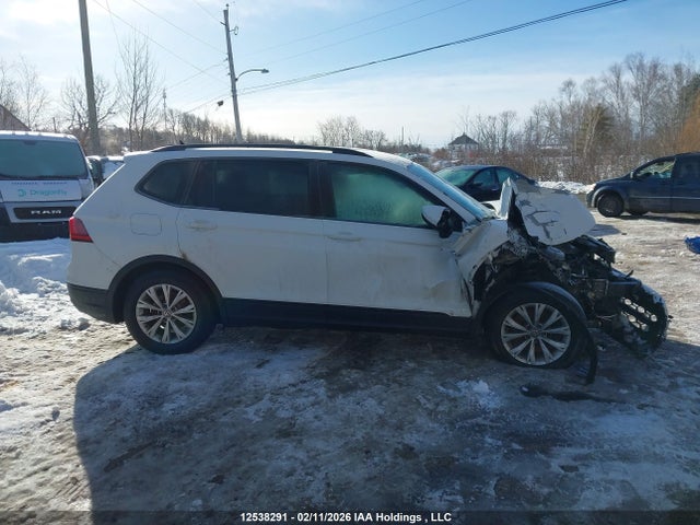 3VV0B7AX6JM149852 Volkswagen Tiguan Trendline